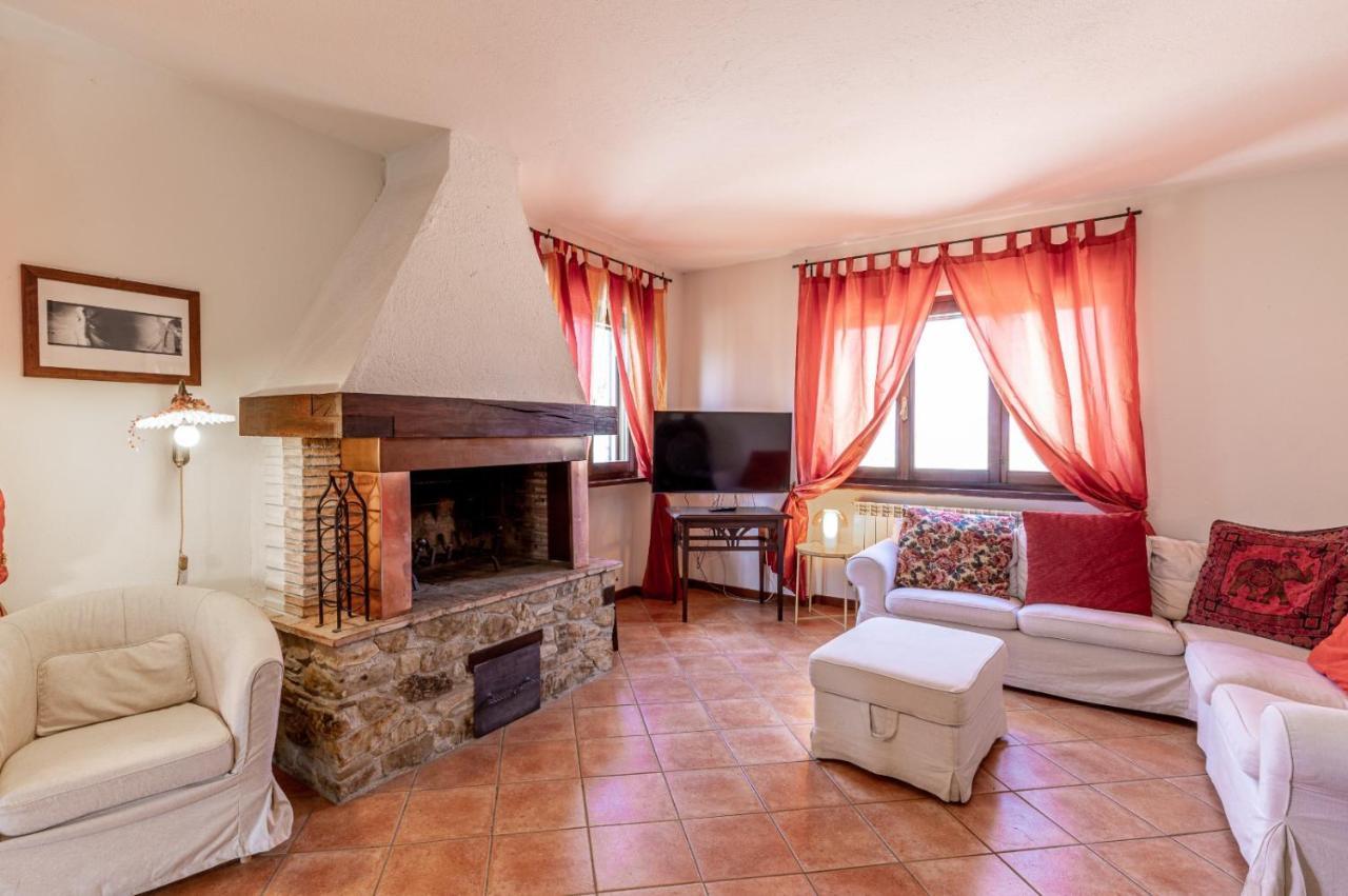 Casa Vacanze Colonnata Gubbio Exterior photo